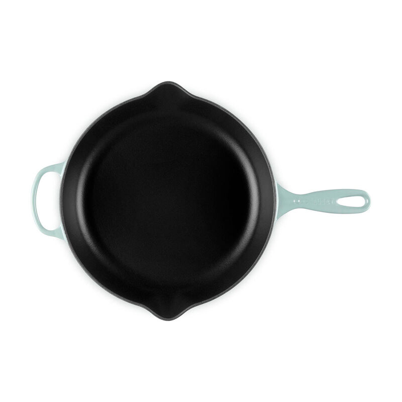 Le Creuset Signature Cast Iron Round Skillet 30cm image number 1